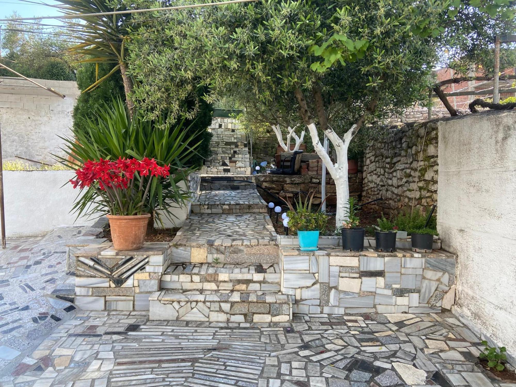Flora'S Place Σαράντα Εξωτερικό φωτογραφία